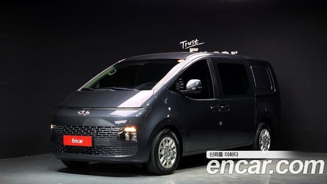 Hyundai Staria 2023 — Фото 1/20
