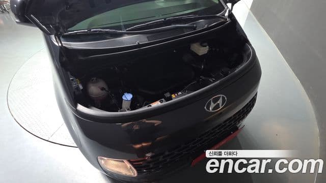 Hyundai Staria 2023 — Фото 6/20