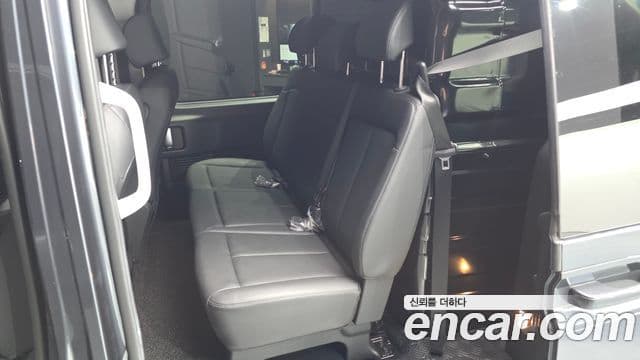 Hyundai Staria 2023 — Фото 13/20