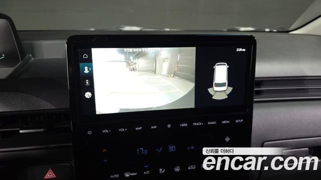 Hyundai Staria 2023 — Фото 17/20
