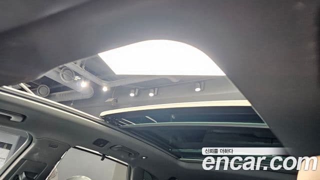 Audi Q5 2021 — Şəkil 17/20
