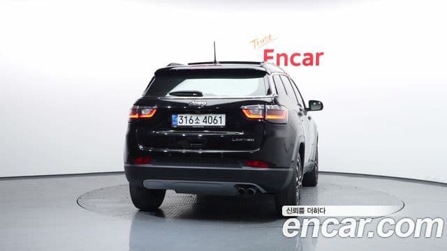Jeep Compass 2022 — Фото 4/20