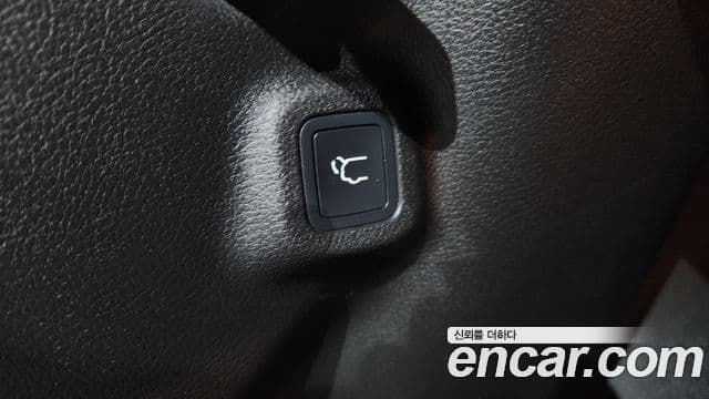 Jeep Compass 2022 — Фото 18/20