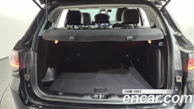 Jeep Compass 2022 — Фото 19/20