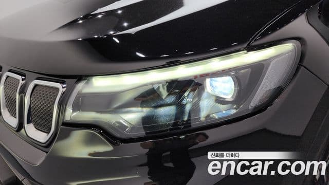 Jeep Compass 2022 — Photo 22/38
