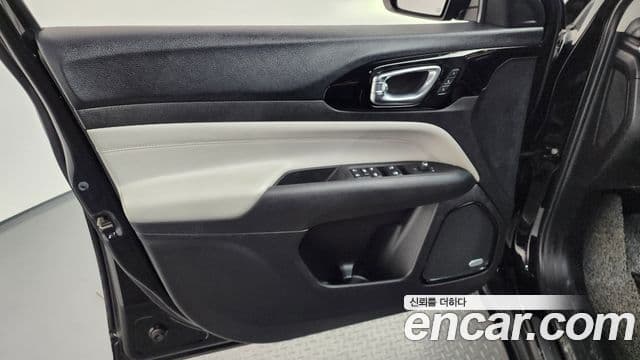 Jeep Compass 2022 — Photo 26/38