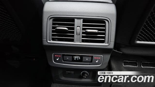 Audi Q5 2023 — ფოტო 17/20