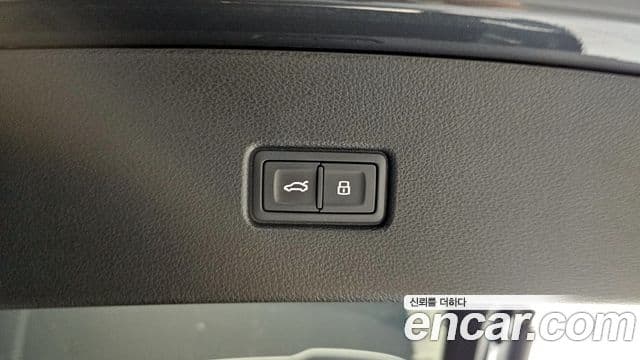 Audi Q5 2023 — ფოტო 19/35