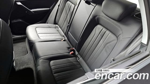 Audi Q5 2023 — ფოტო 23/35