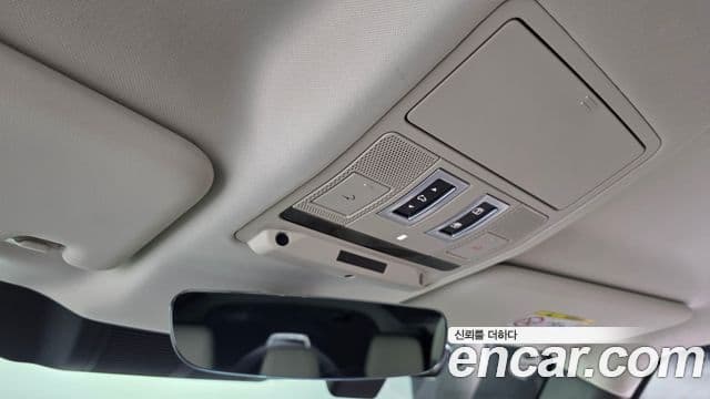 Land Rover Defender 2021 — Photo 38/38