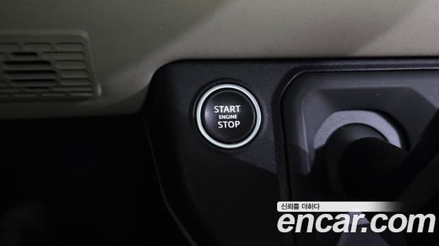 Land Rover Defender 2021 — Photo 17/38