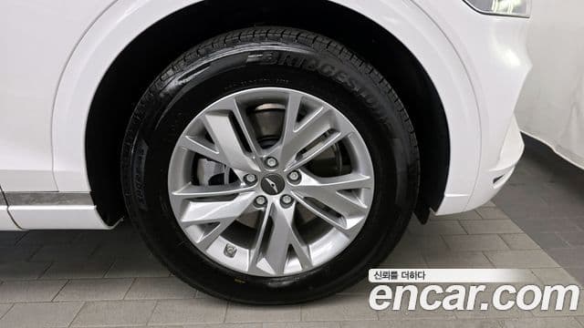Genesis GV70 2023 — Photo 3/31