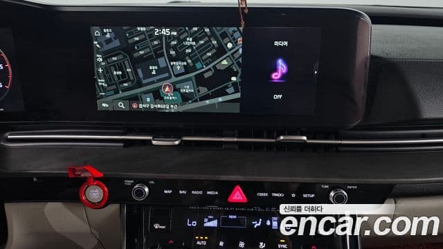 Kia Carnival 2020 — ფოტო 13/20