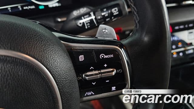 Kia Carnival 2020 — ფოტო 16/20