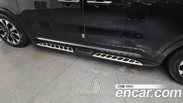 Kia Carnival 2020 — ფოტო 17/20