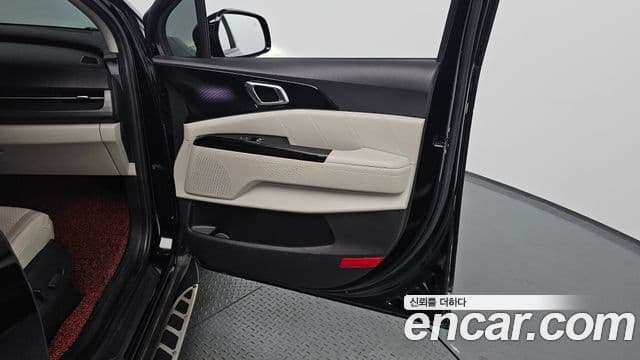 Kia Carnival 2020 — Şəkil 22/36