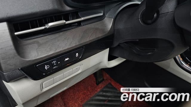 Kia Carnival 2020 — Şəkil 10/36
