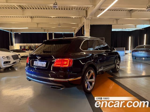 Bentley Bentayga 2018 — Photo 4/19