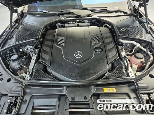 Mercedes-Benz S-Class 2022 — Photo 6/18
