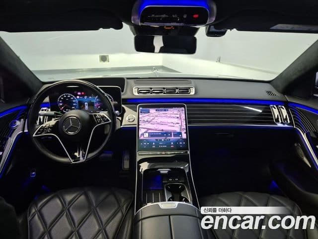 Mercedes-Benz S-Class 2022 — Photo 7/18