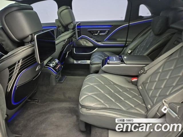 Mercedes-Benz S-Class 2022 — Photo 15/18
