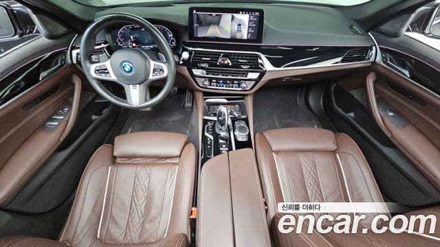 BMW 5 Series 2022 — Şəkil 7/20