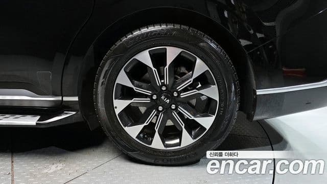 Kia Carnival 2021 — Şəkil 11/34