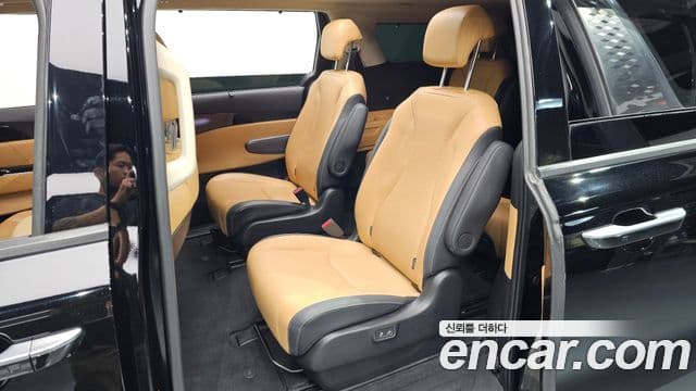 Kia Carnival 2022 — Şəkil 10/20