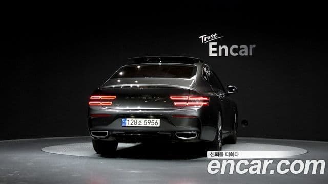 Genesis Electrified G80 2022 — ფოტო 3/20