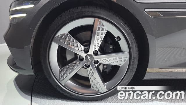Genesis Electrified G80 2022 — ფოტო 4/20