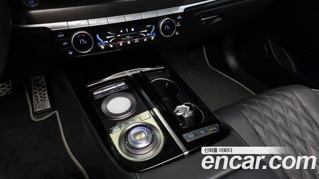 Genesis Electrified G80 2022 — ფოტო 7/20