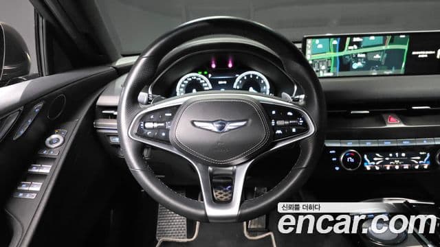 Genesis Electrified G80 2022 — ფოტო 13/20