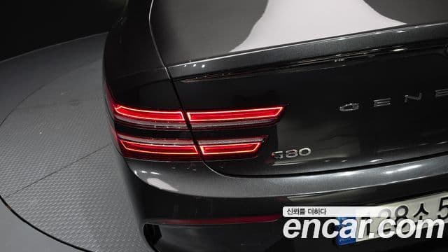Genesis G80 2022 — ფოტო 33/35