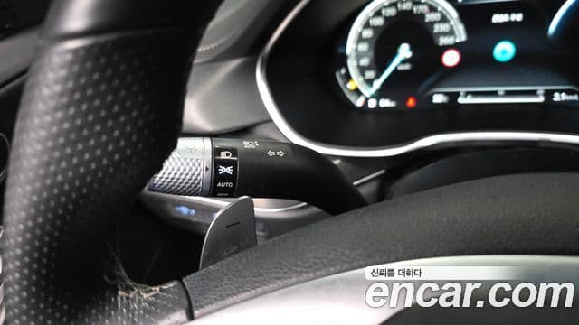 Genesis G80 2022 — ფოტო 13/35