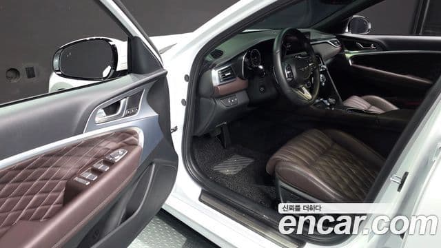 Genesis G70 2022 — ფოტო 4/20