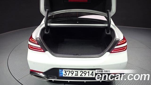 Genesis G70 2022 — ფოტო 18/20