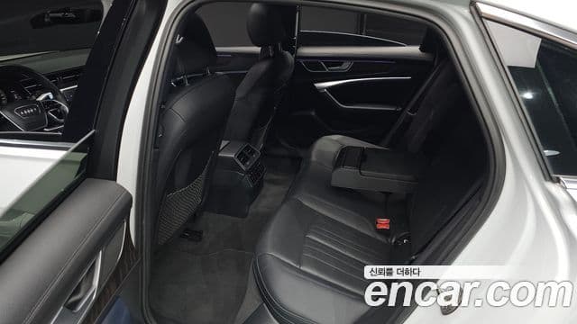 Audi A6 2022 — Photo 4/19