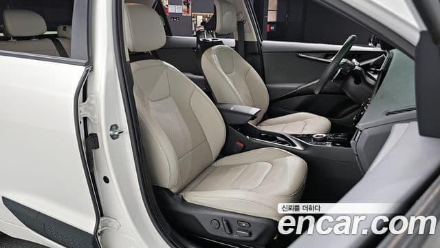 Kia Niro 2022 — ფოტო 11/20