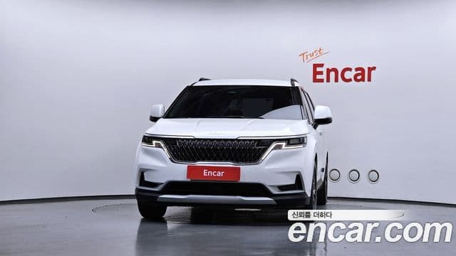 Kia Carnival 2022 — ფოტო 3/20