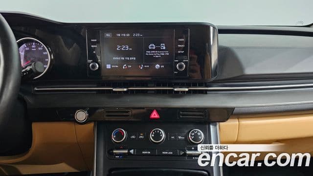 Kia Carnival 2022 — ფოტო 13/20
