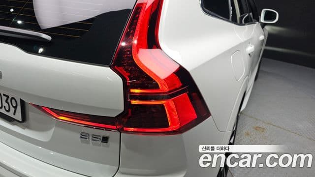 Volvo XC60 2026 — Photo 36/38