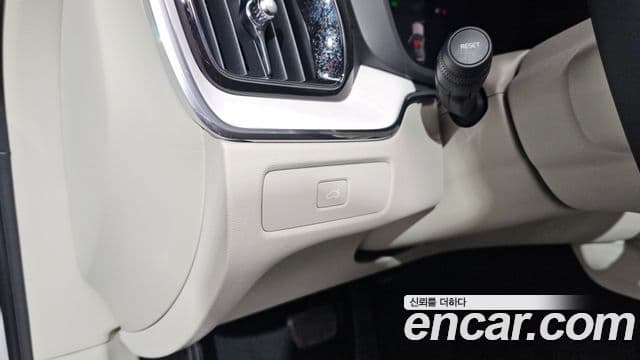 Volvo XC60 2026 — Photo 17/38