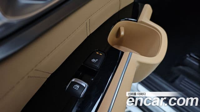 Kia Sorento 2021 — ფოტო 19/20