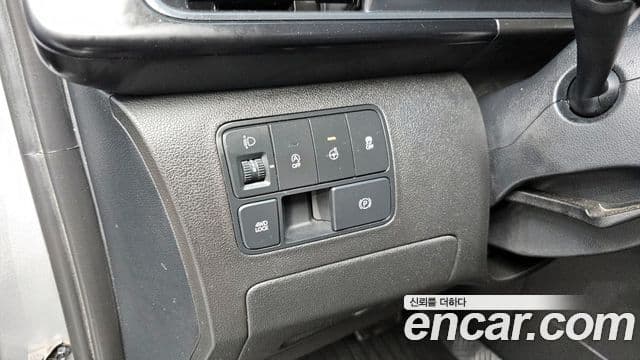 Hyundai Staria 2022 — Şəkil 18/20
