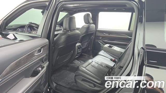 Jeep Grand Cherokee 2021 — ფოტო 12/20