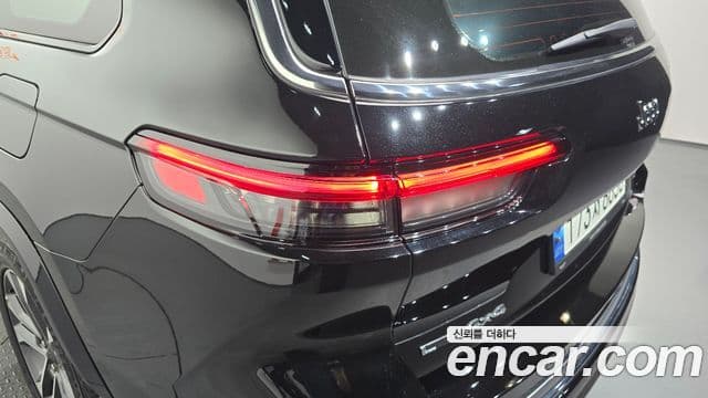 Jeep Grand Cherokee 2021 — Photo 8/34