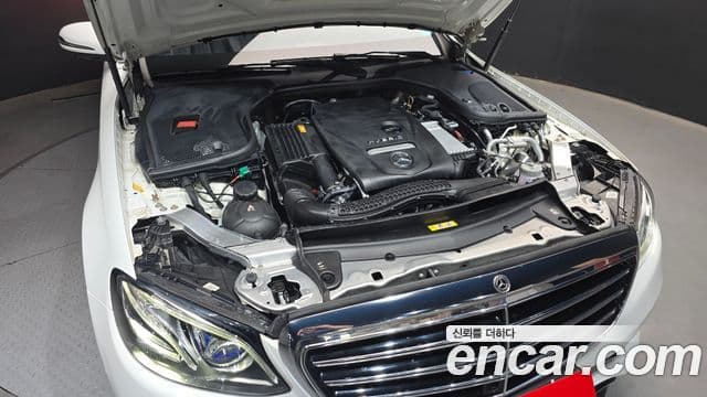 Mercedes-Benz E-Class 2019 — Şəkil 6/20