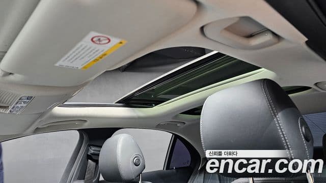 Mercedes-Benz E-Class 2019 — Şəkil 17/20