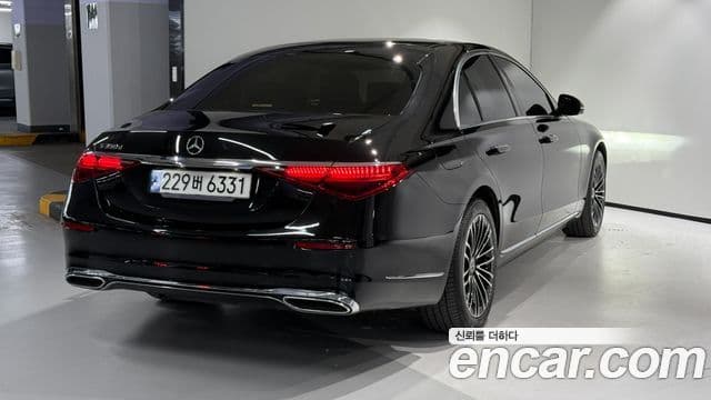Mercedes-Benz S-Class 2023 — Фото 3/20