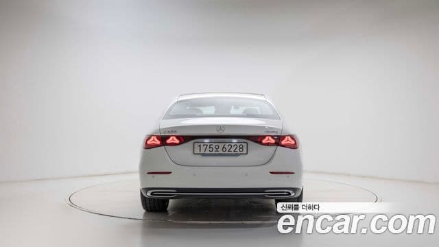 Mercedes-Benz E-Class 2025 — Фото 3/20